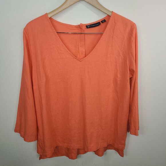 New York & Company Linen Blend Button Back Blouse - Picture 1 of 10